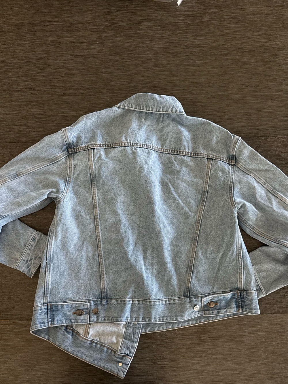 KBB by KAHLANA Women's 'The Denim Jacket' - Light Wash - Picture 4 of 6